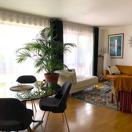 Chic And Peacefull Parisian Flat